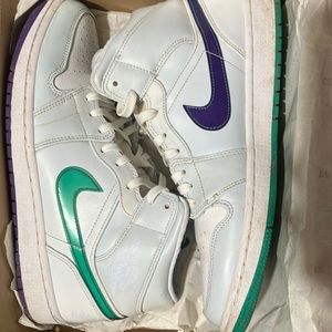 Jordan mid 1 mid Luka edition